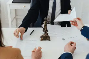 Legal representation by a divorce lawyer in Dubai